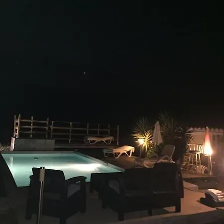Dom wakacyjny Maison Avec Piscine Alata